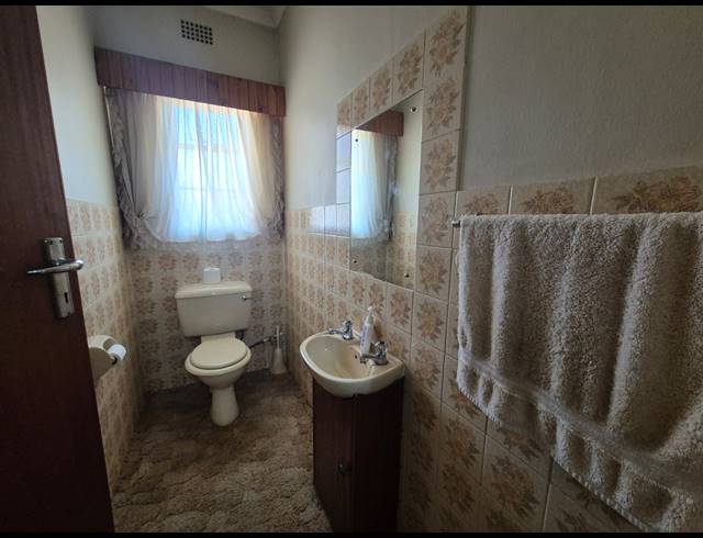 4 BEDROOM HOUSE FOR SALE IN BISHOPS BAY